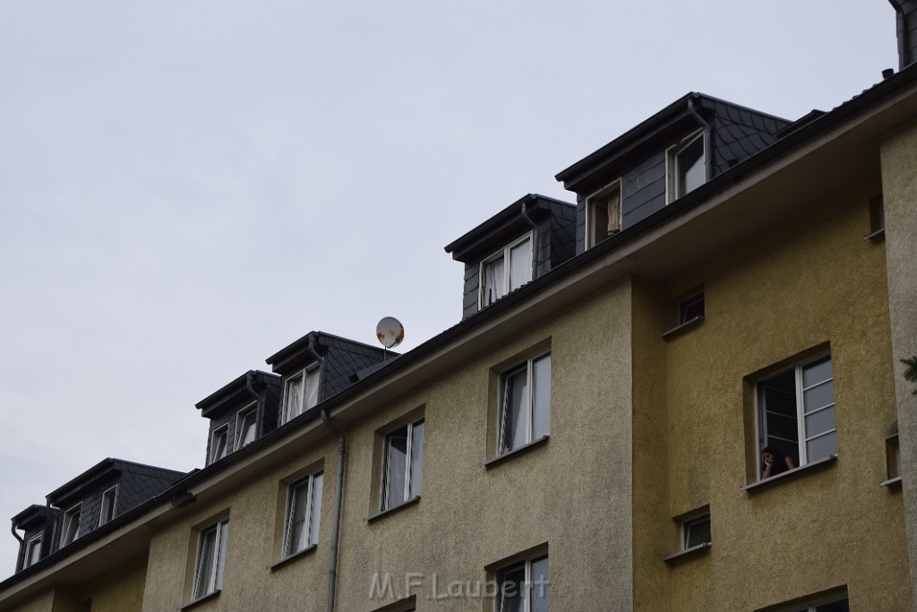 Kleinkind aus Fenster gefallen Köln Vingst Rothenburgerstr P05.JPG - Miklos Laubert